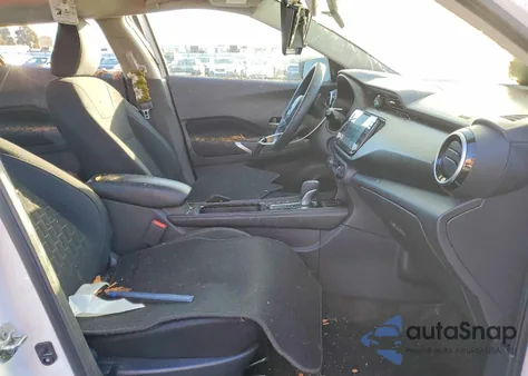 2021 Nissan Kicks Sv из США, поврежденный, VIN 3N1CP5CV4ML470010